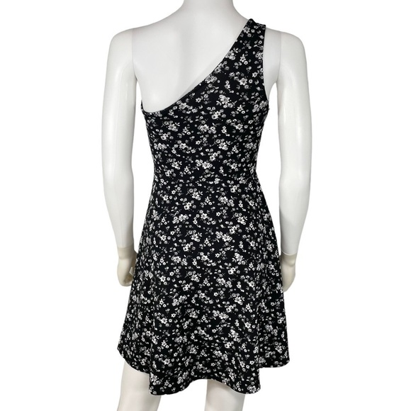 SO Asymmetric One Strap Floral Mini Dress - Picture 5 of 8